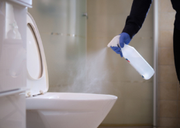 Z-Water är ett effektivt rengöringsmedel, bland annat för toaletter.
